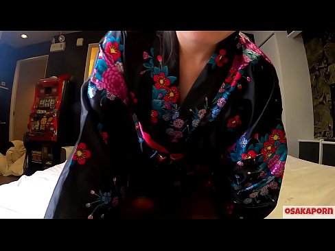 ❤️ Vajza e re cosplay pëlqen seksin deri në orgazmë me një shiringë në një kalorës dhe një blowjob. Vajzë aziatike me pidhi leshtore dhe cica të bukura me kostum tradicional japonez në video amatore që tregon masturbim me lodra qij. Sakura 3 OSAKAPORN. ❤️❌ Porno në sq.dreamlandpassionfever.ru ﹏